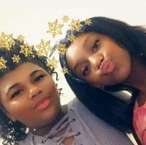 Meet your Posher, Niya